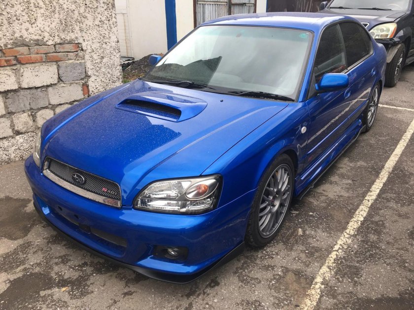 Subaru Legacy b4
