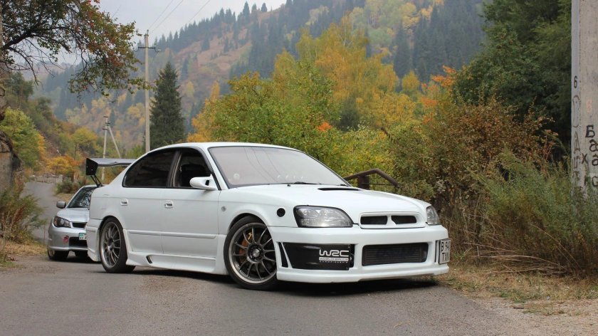 Subaru Legacy b4