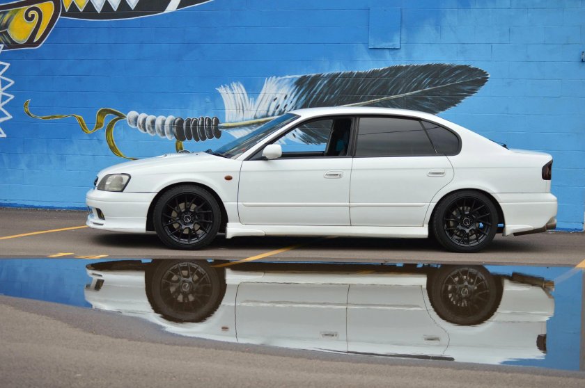 Subaru Legacy b4