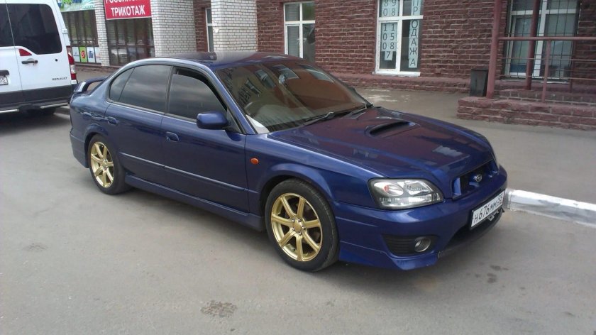 Субару Легаси б4 универсал