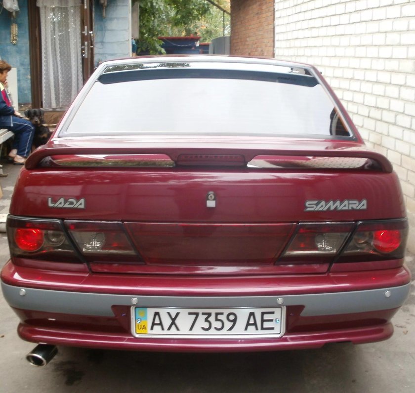 Лада 2115 зад