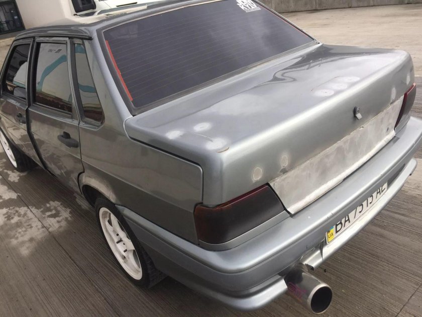 Лада 2115 зад