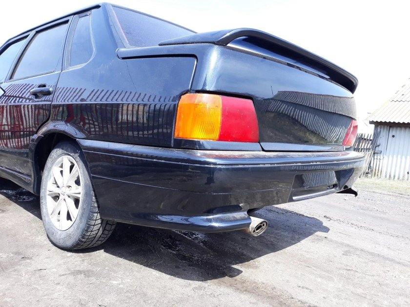 Задняя часть ВАЗ 2115