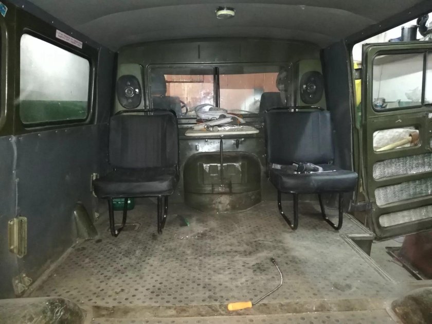 УАЗ 452 Буханка кабина