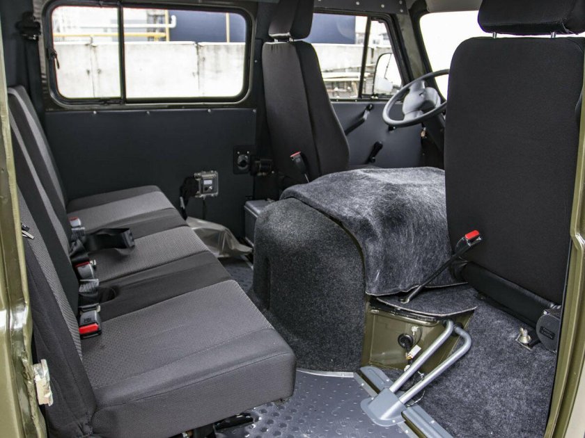 УАЗ 390945 фермер салон