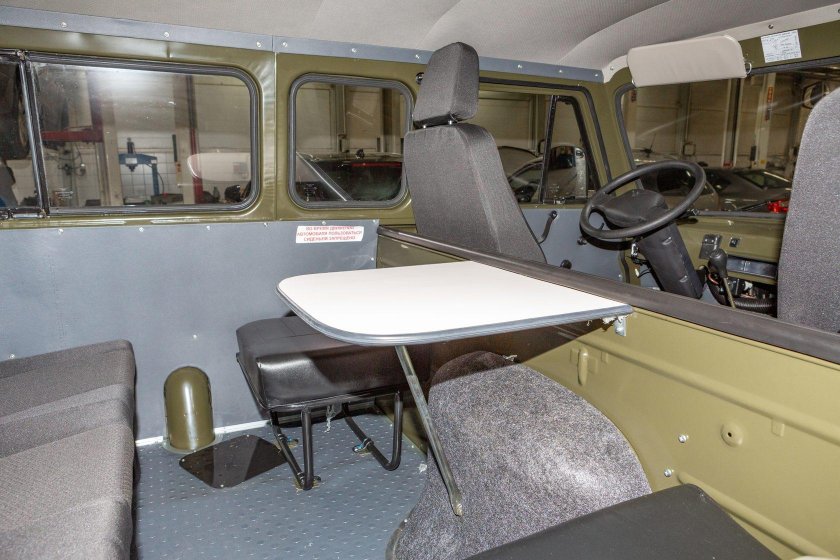 УАЗ фургон 3741 салон