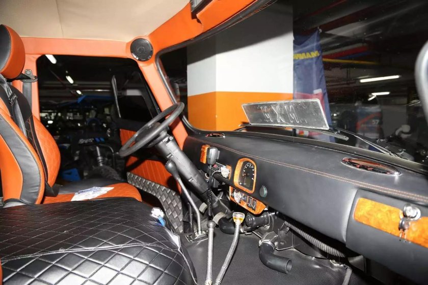 УАЗ Буханка тюнинг салона