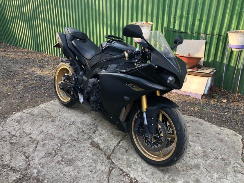 Yamaha r1 2009 Black