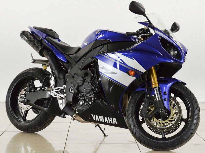 Yamaha YZF-r1 2021