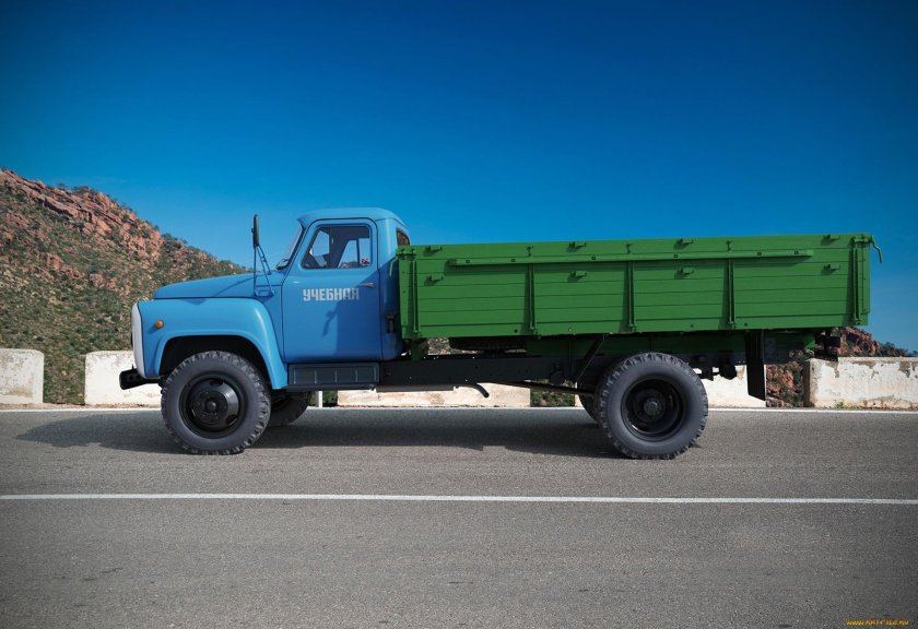 Грузовик ГАЗ 53 бортовой