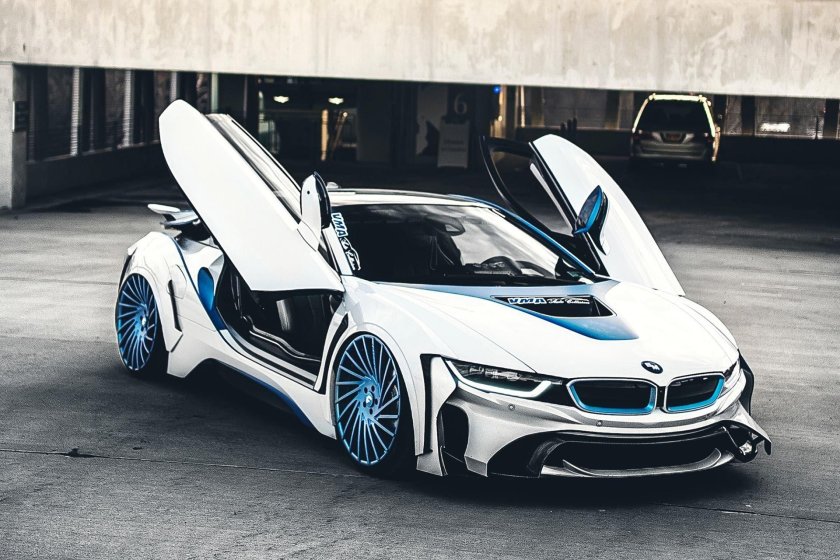 BMW i8