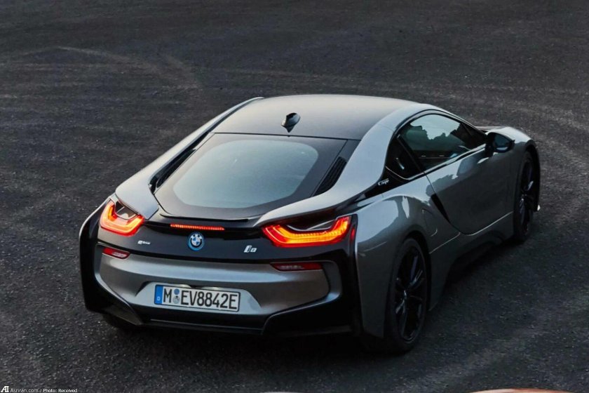 БМВ спорткар i8