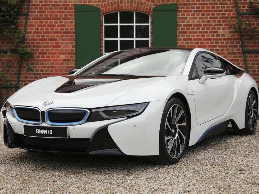 BMW i8 2022