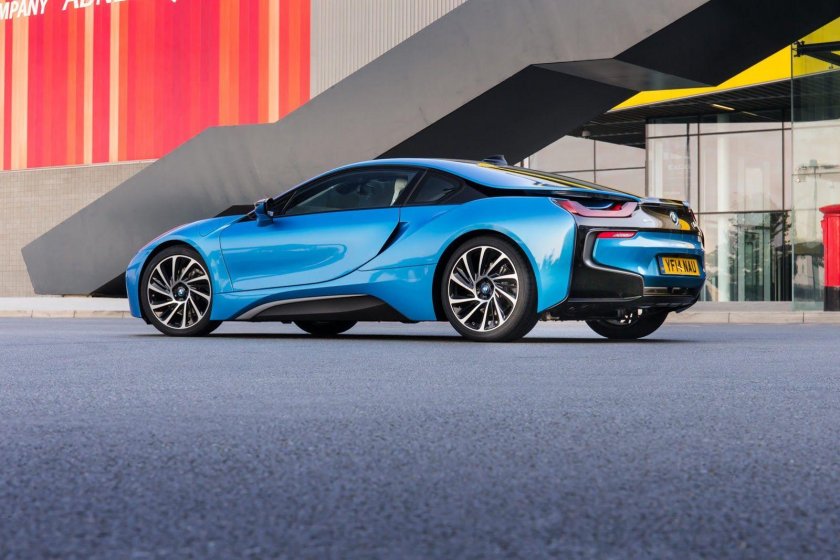 BMW i8 2015