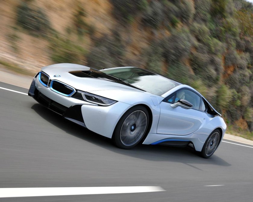 BMW i8 2023