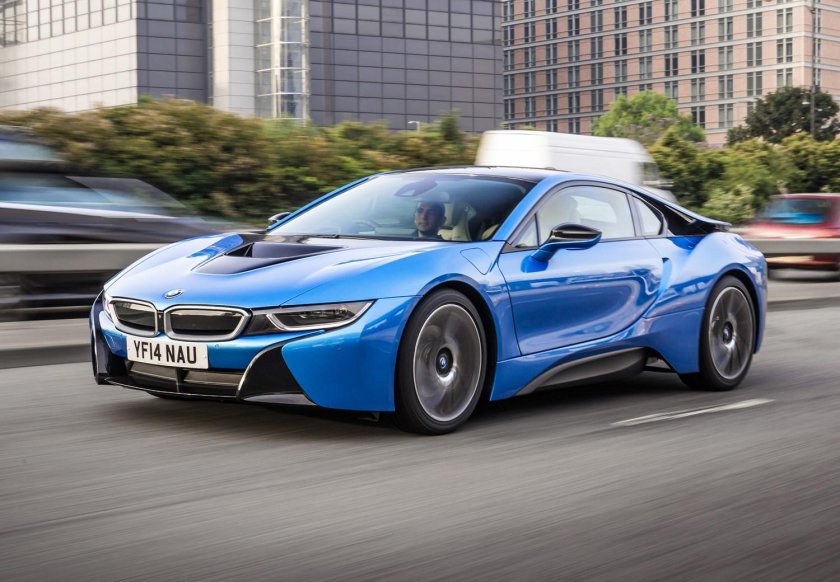 BMW i8 2023