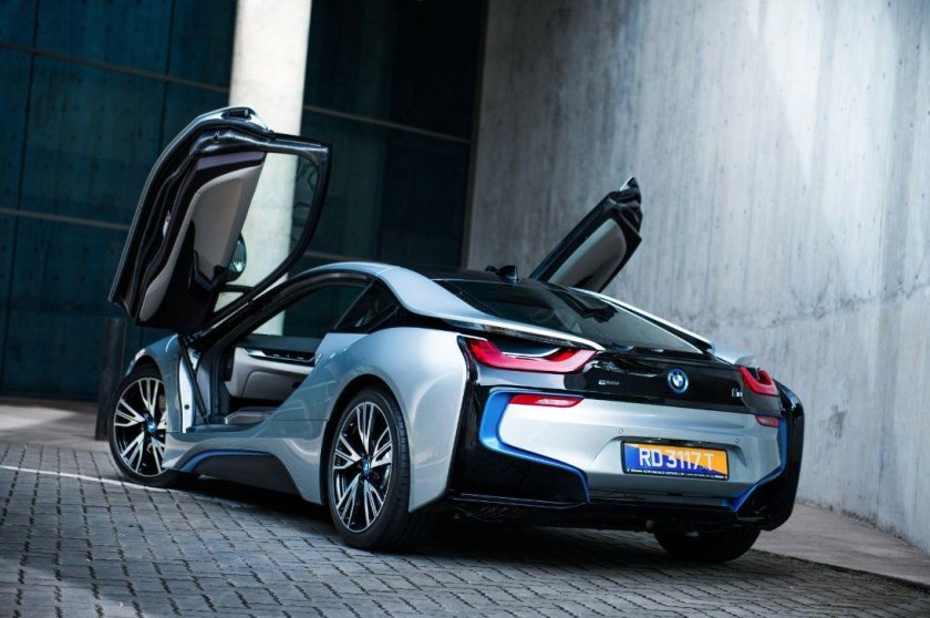 BMW i8 Coupe 2018 sportscar