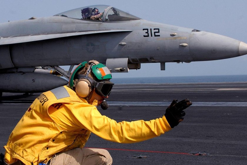 Летчик истребитель