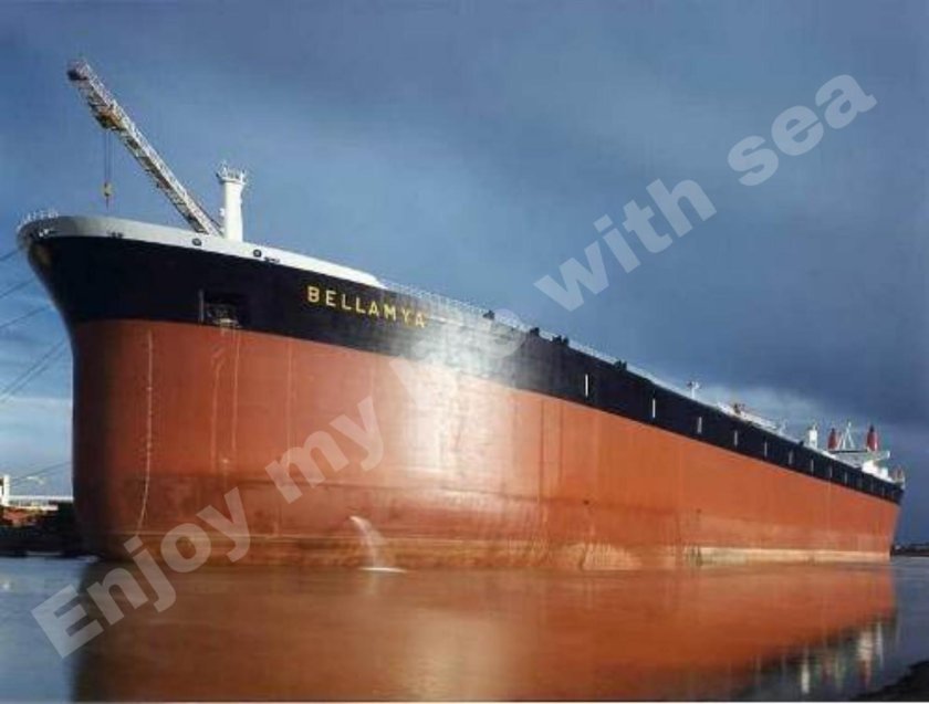 Супертанкер Батиллус