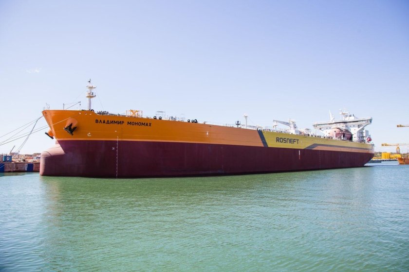 Танкер Владимир Мономах
