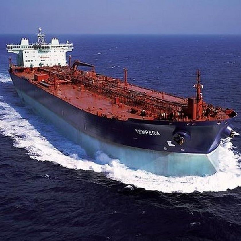 Океанский нефтеналивной танкер