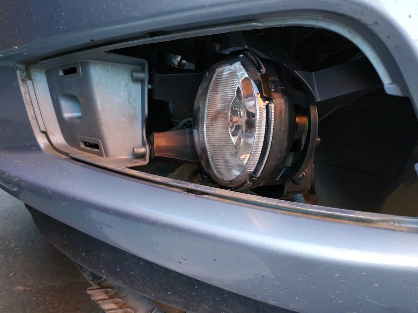 Кронштейн ПТФ Шевроле Круз 2012 года