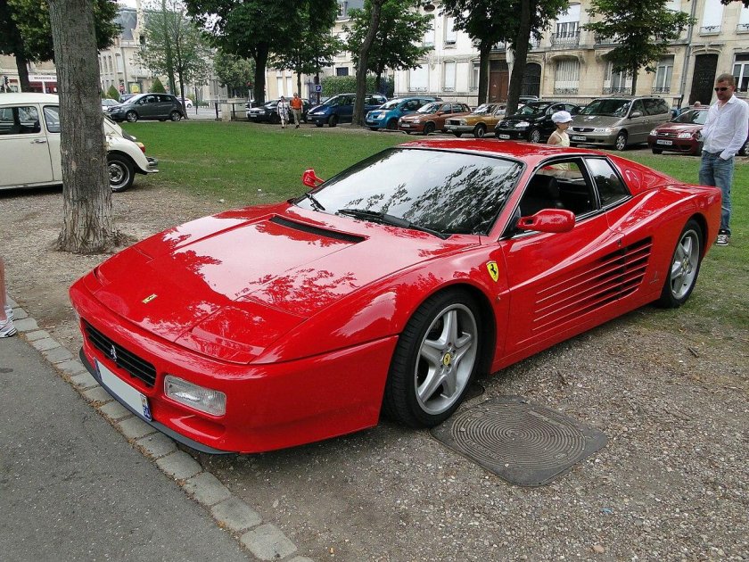 Ferrari Testarossa 512tr