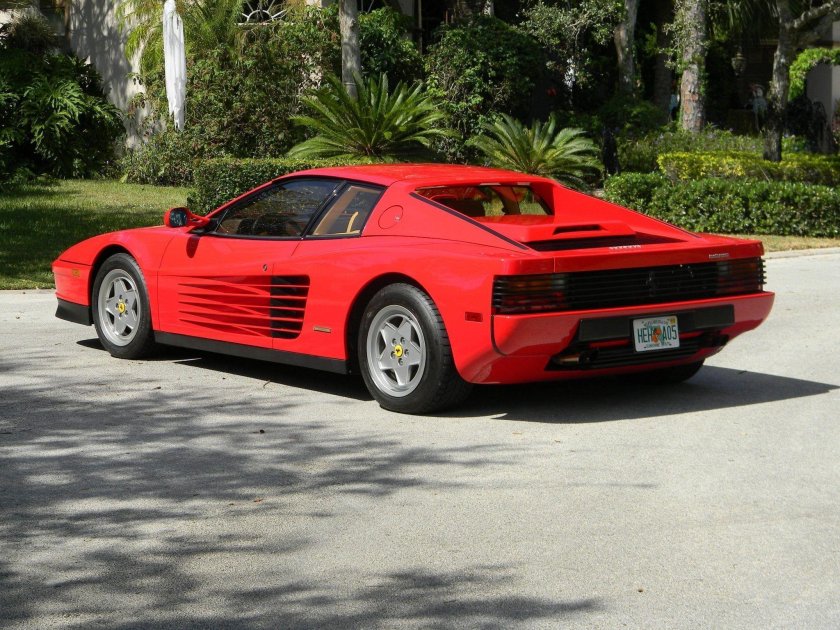 Ferrari Testarossa 2022