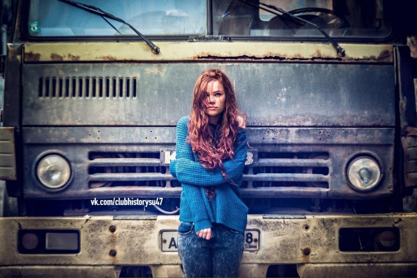 Девушки и КАМАЗ