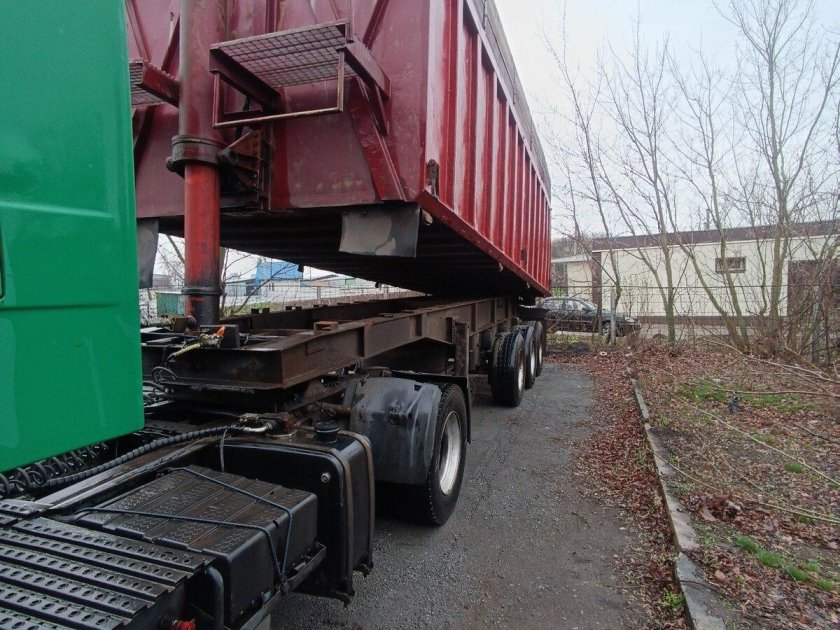 Полуприцеп зерновоз