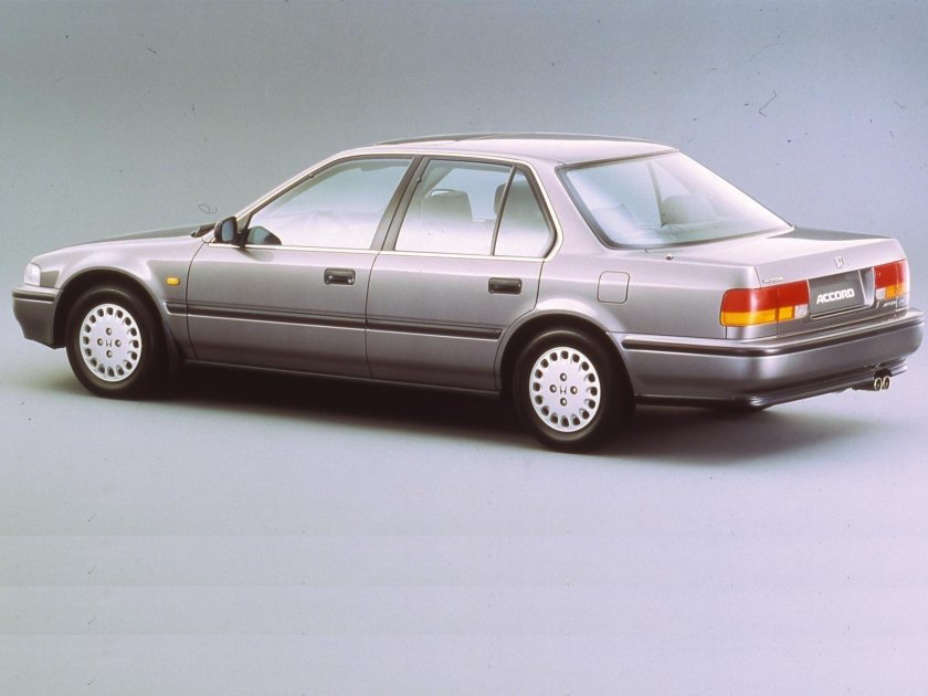 Honda Accord 4 поколение