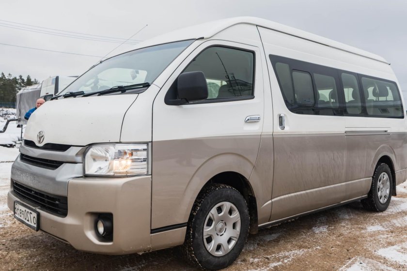 Микроавтобус Toyota Hiace