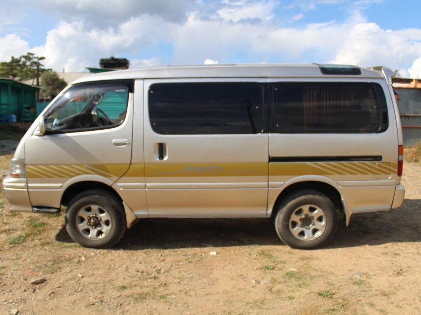 Тойота хайс h 100