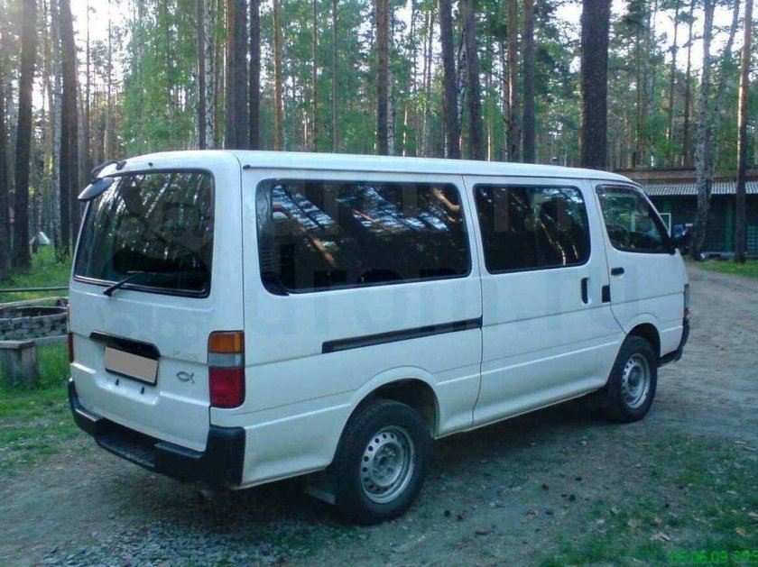 Toyota Hiace h100 2001