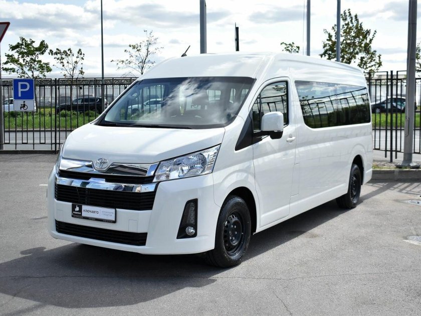 Toyota Hiace 2022