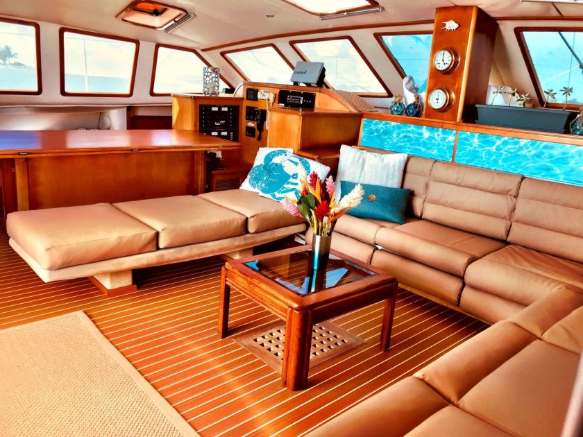 Салон яхты