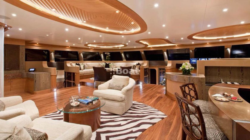 Azzam яхта интерьер