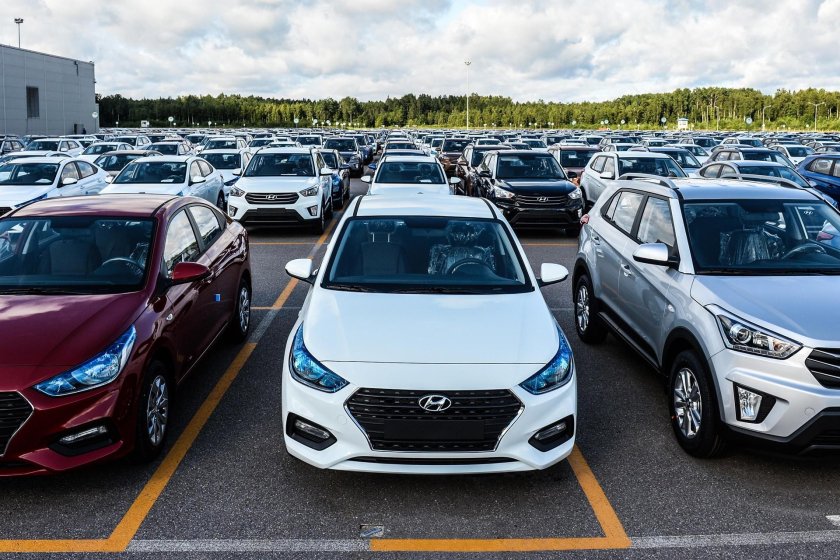 Много автомобилей