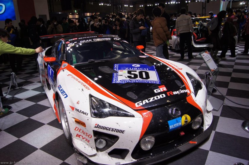 Выставка автомобилей в Токио