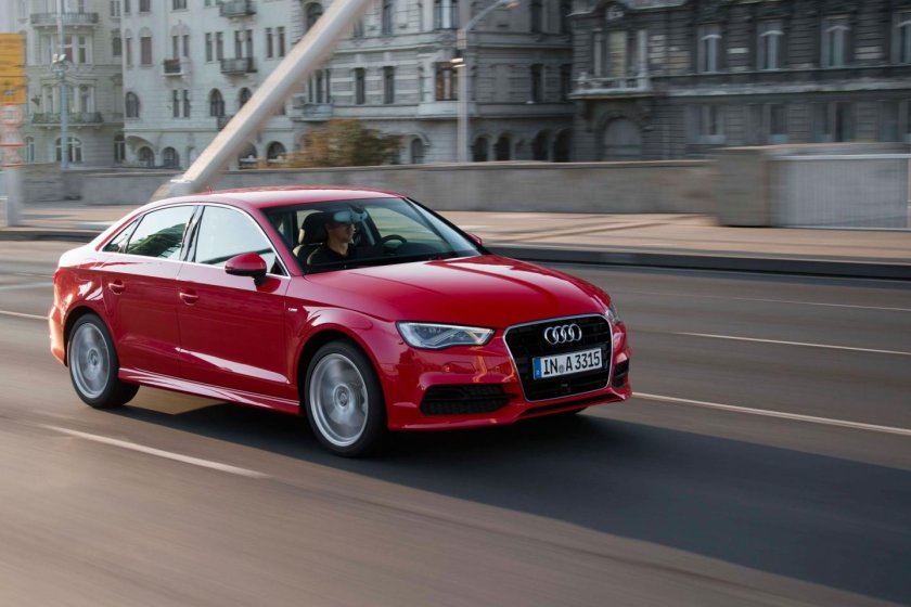 Ауди а3 седан красная