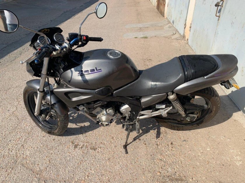 Ямаха зеал 250