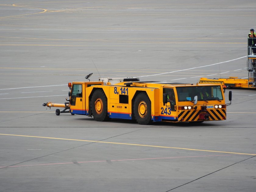 Тягач Schopf f300