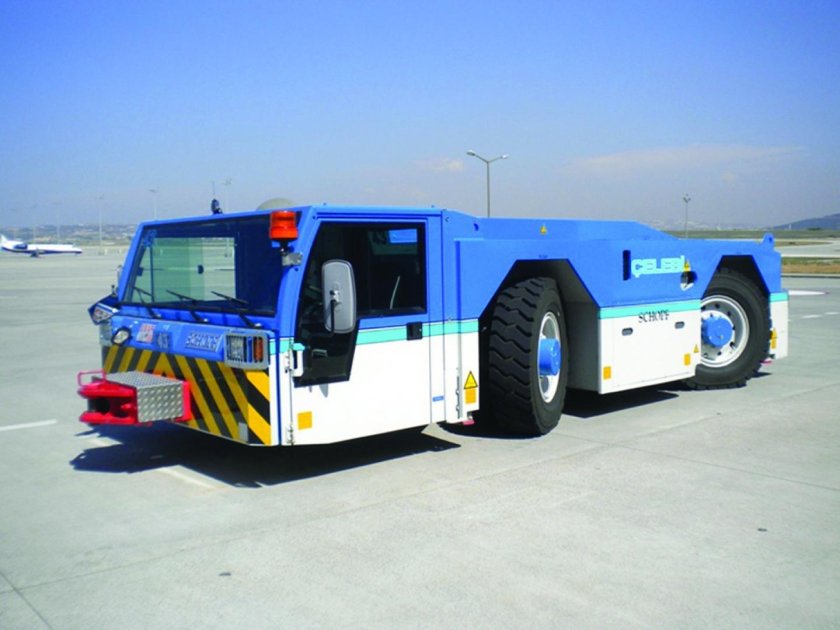 Аэродромный тягач Schopf f300