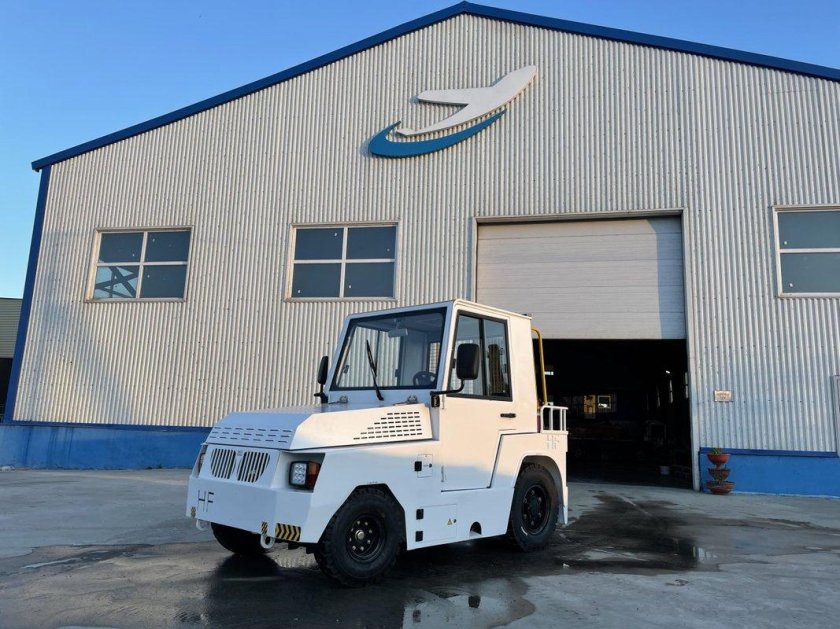 Багажный тягач