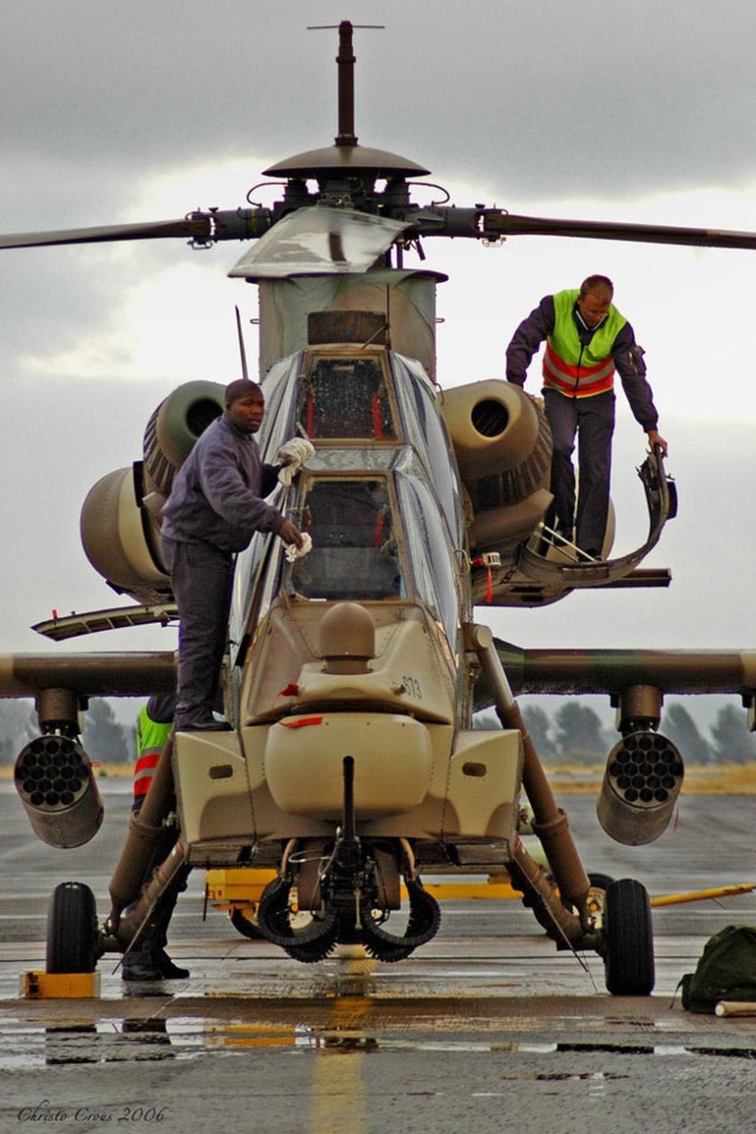 Вертолёт Denel Rooivalk