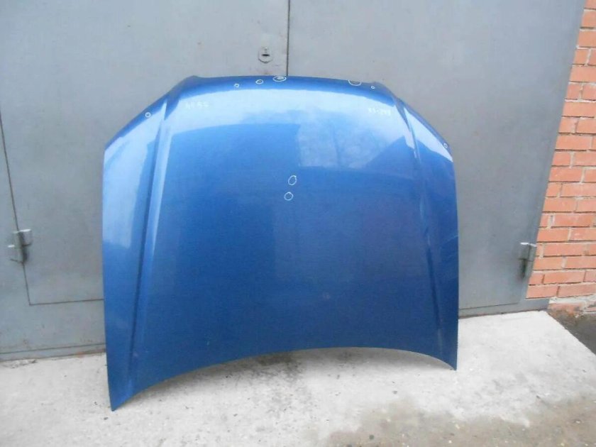 Капот на Chevrolet Lacetti седан