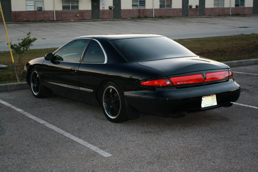 Lincoln Mark VIII