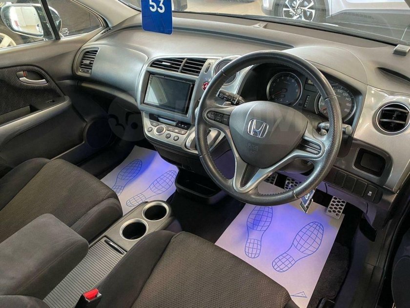 Хонда стрим 2012