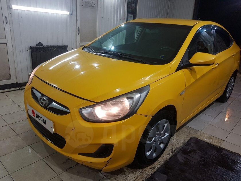 Hyundai solaris 2011