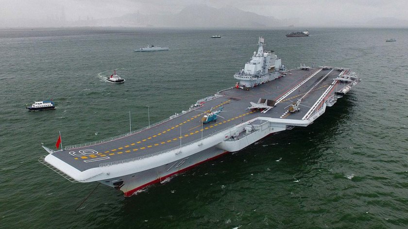 Китайский авианосец Ляонин